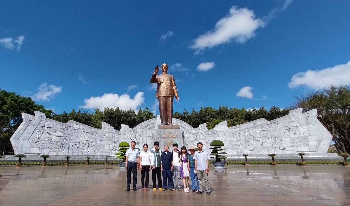 Quảng trường Đại Đoàn Kết 